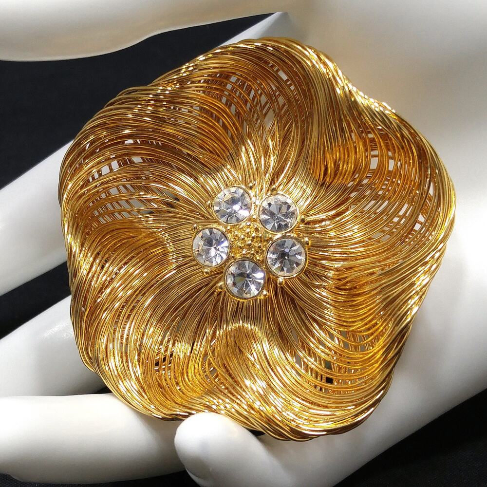 Vintage MONET Gold Wire Flower Brooch Clear Rhinestone 2.25in